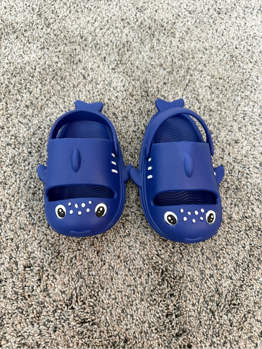 Kids Blue Whale Sandal Clogs - Cute Slip-On Water Shoes Size 6
